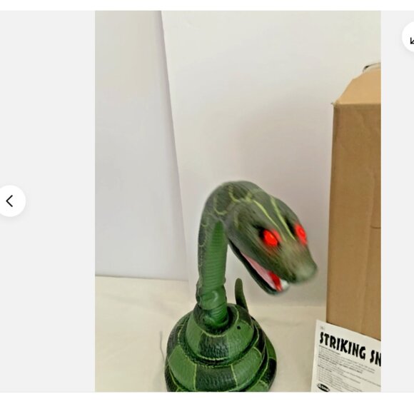 71” Bendable Animated Striking Cobra Snake Prop #4349 Halloween Decor Home Depot - Picture 6 of 6